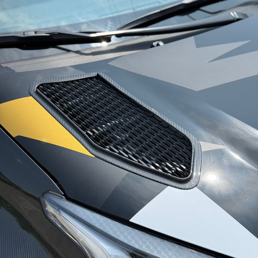 Front Bonnet Extractor "Rally 2 Style" in Carbon Fiber for Toyota GR Yaris by RSI c6