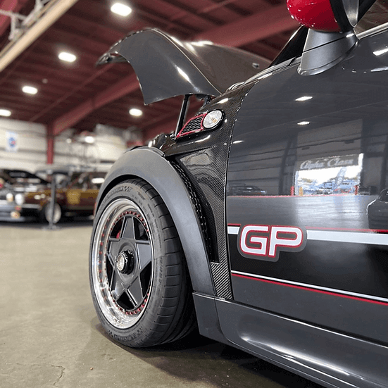 Front Fender Vented in Carbon Fiber - MINI R55 / R56 / R57 / R58 / R59 / GP2 - RSI c6