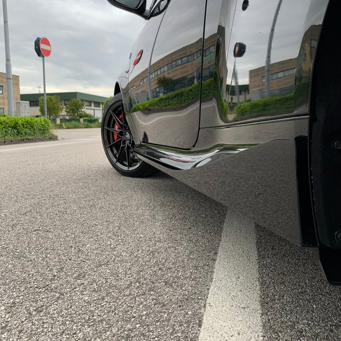 Side Skirts in Pre-preg Carbon Fiber - Toyota GR Yaris - RSI c6