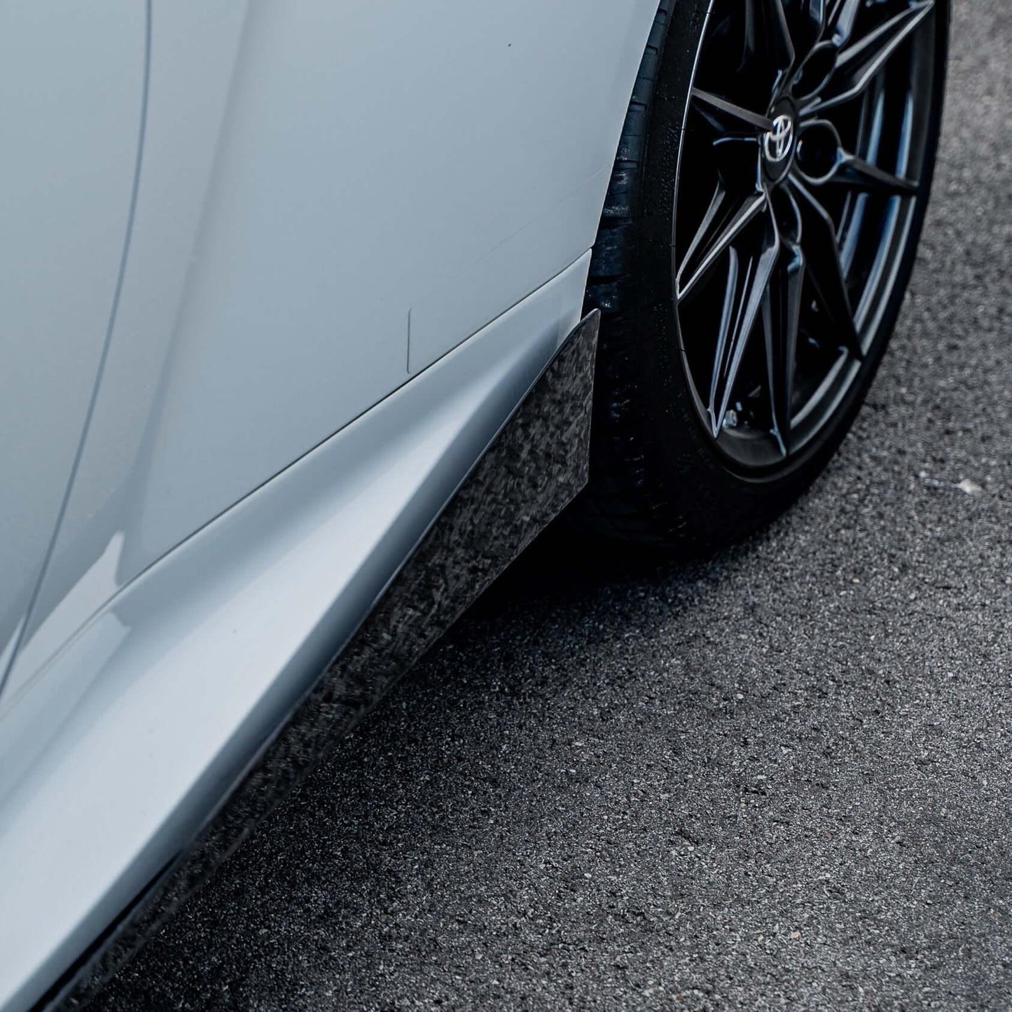 Side Skirts in Forged Carbon Fiber - Toyota GR Yaris - RSI c6