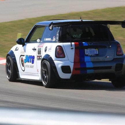 Wide Arches in Carbon Fiber - MINI R55 / R56 / R57 / R58 / R59 - RSI c6