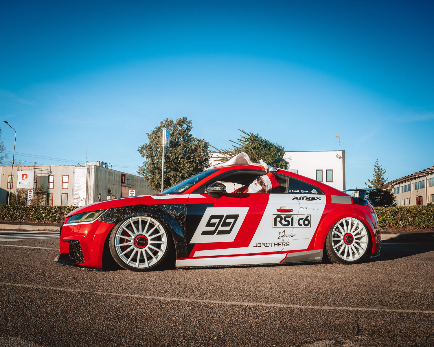 The Perfect Christmas gift for every car enthusiast.