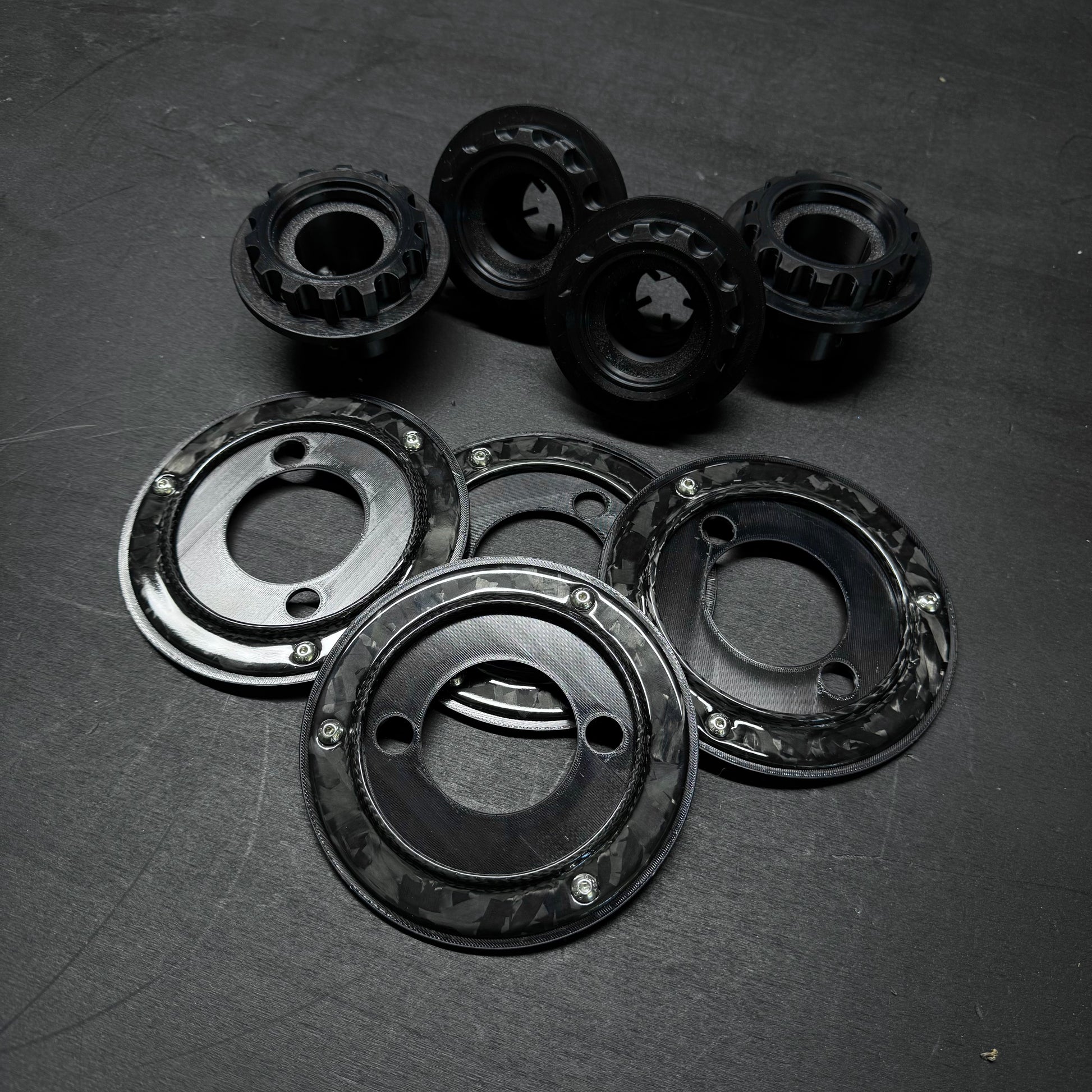 Centerlock with forged carbon crown for MINI GP3 Wheels by RSI c6