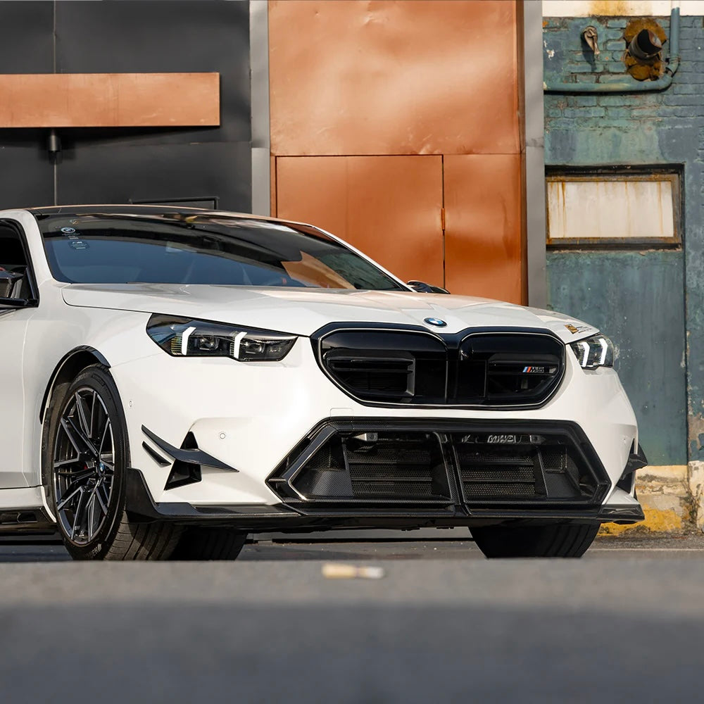 Front Bumper Center Trim in Prepreg Carbon Fiber for BMW M5 G90/G99 by RSI c6