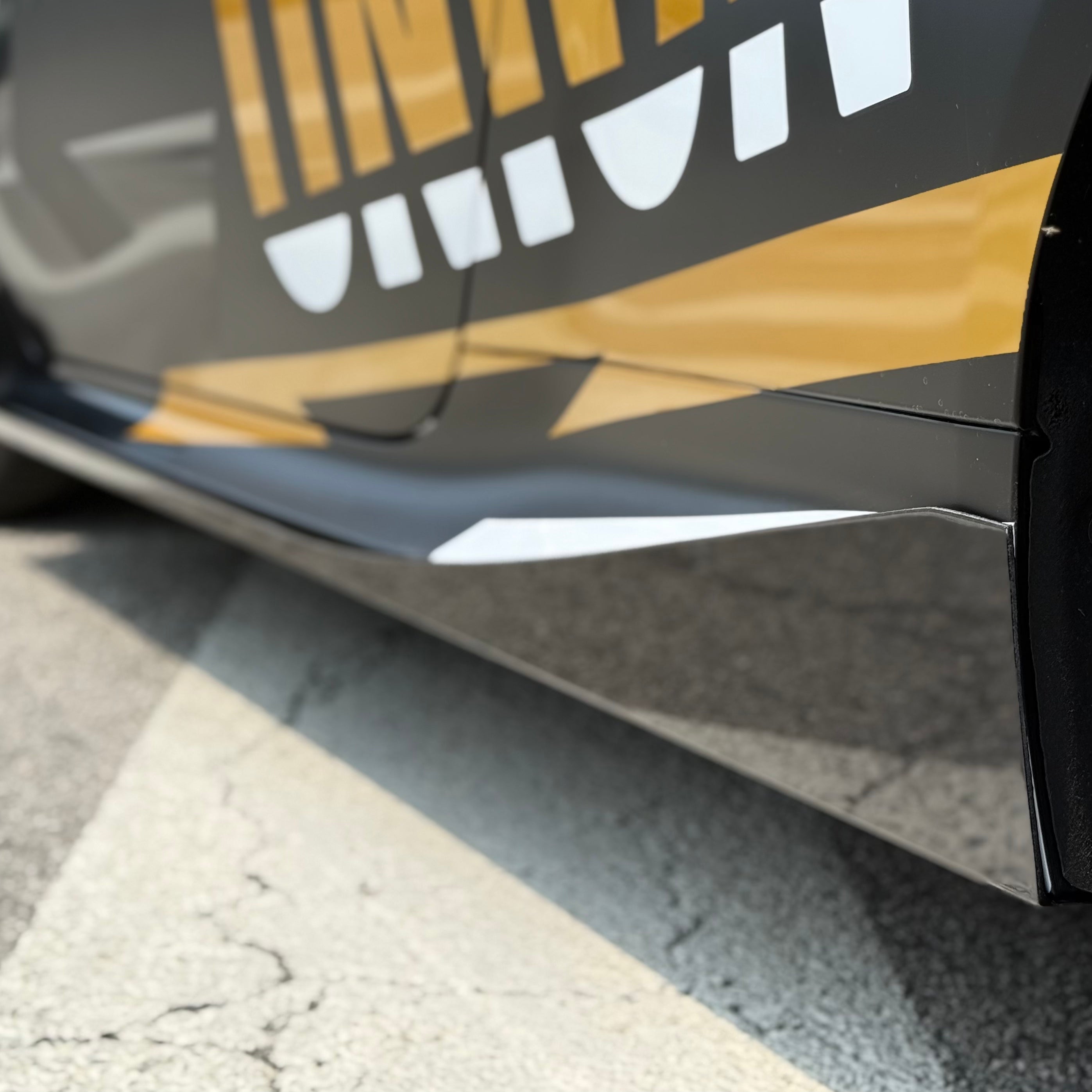 Extractor, Sides skirts & front lip Body Kit in Carbon or Forged Carbon - Toyota GR Yaris mk2