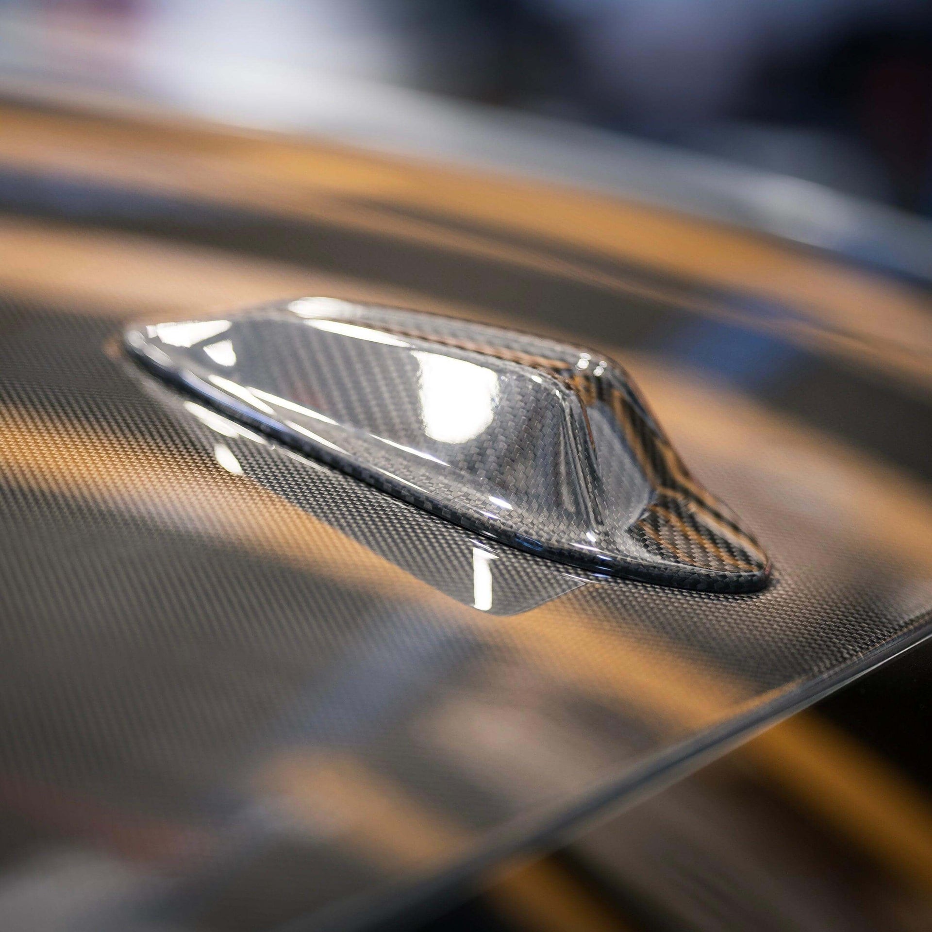 Antenna Aerial/Roof Shark Cover in Carbon Fiber BMW G87 M2