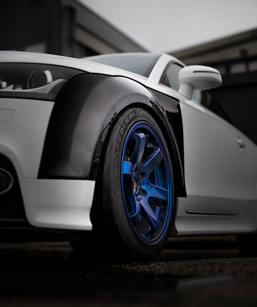 Audi TT mk2 Body kit in carbon fiber, fender by RSI c6