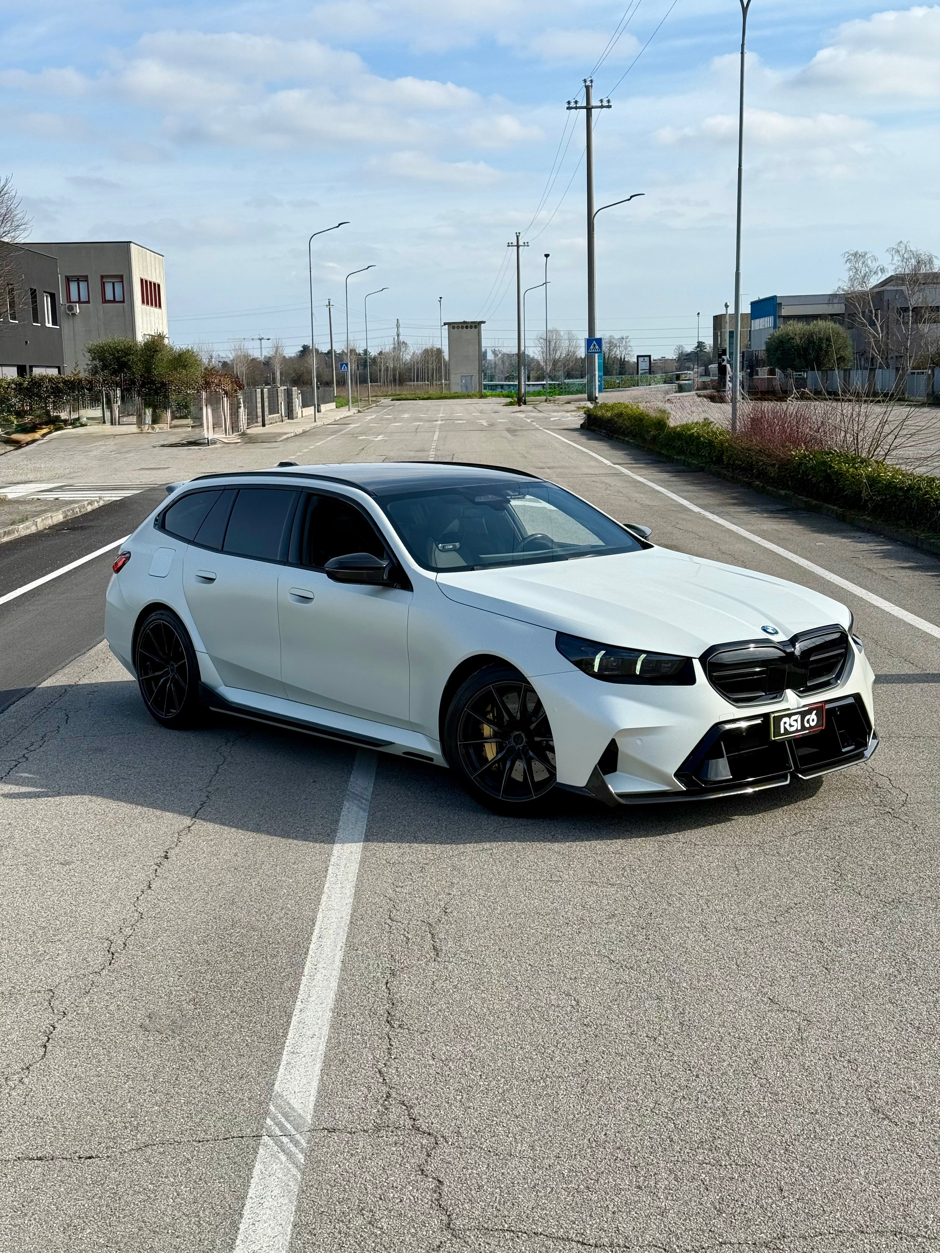 BMW M5 G90/G99 with premium carbon fiber upgrades by RSI c6