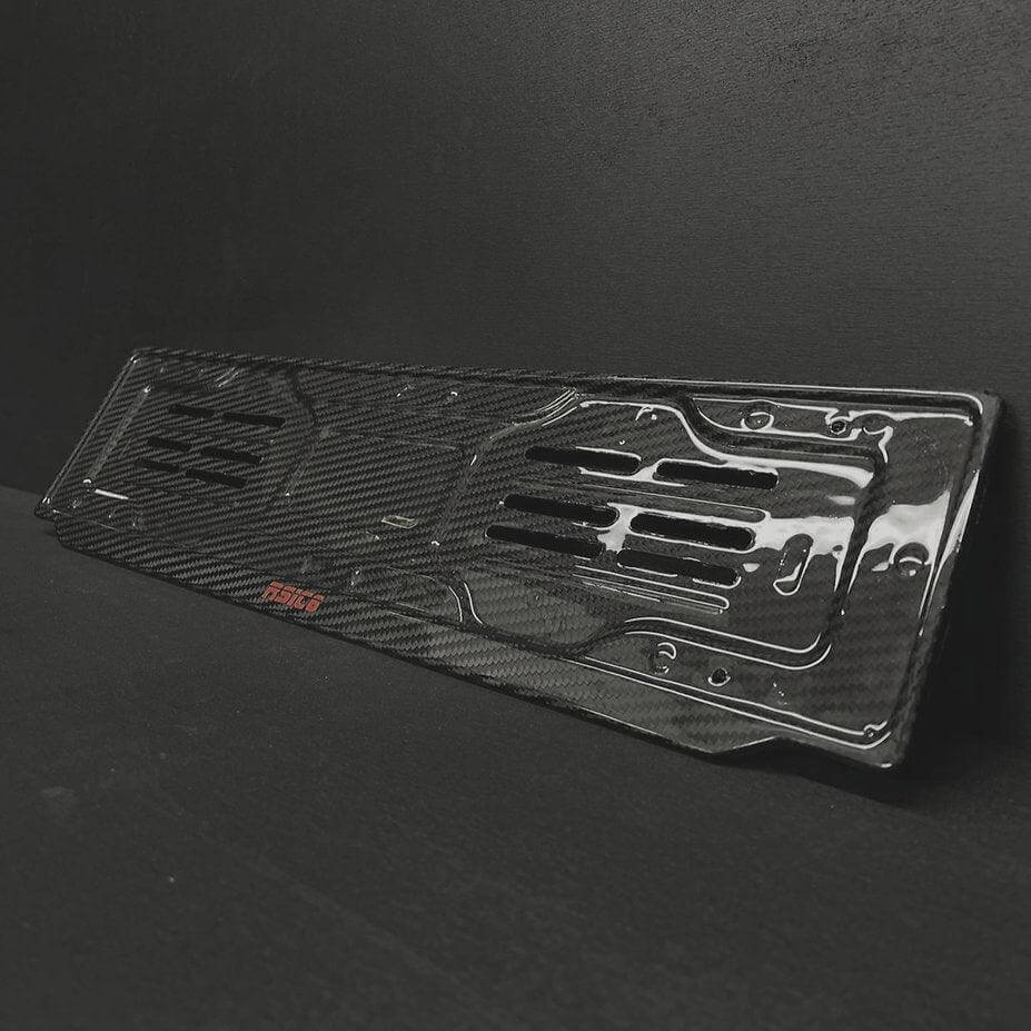 License Car Plate Holder in Carbon Fiber by RSI c6 - RSI c6