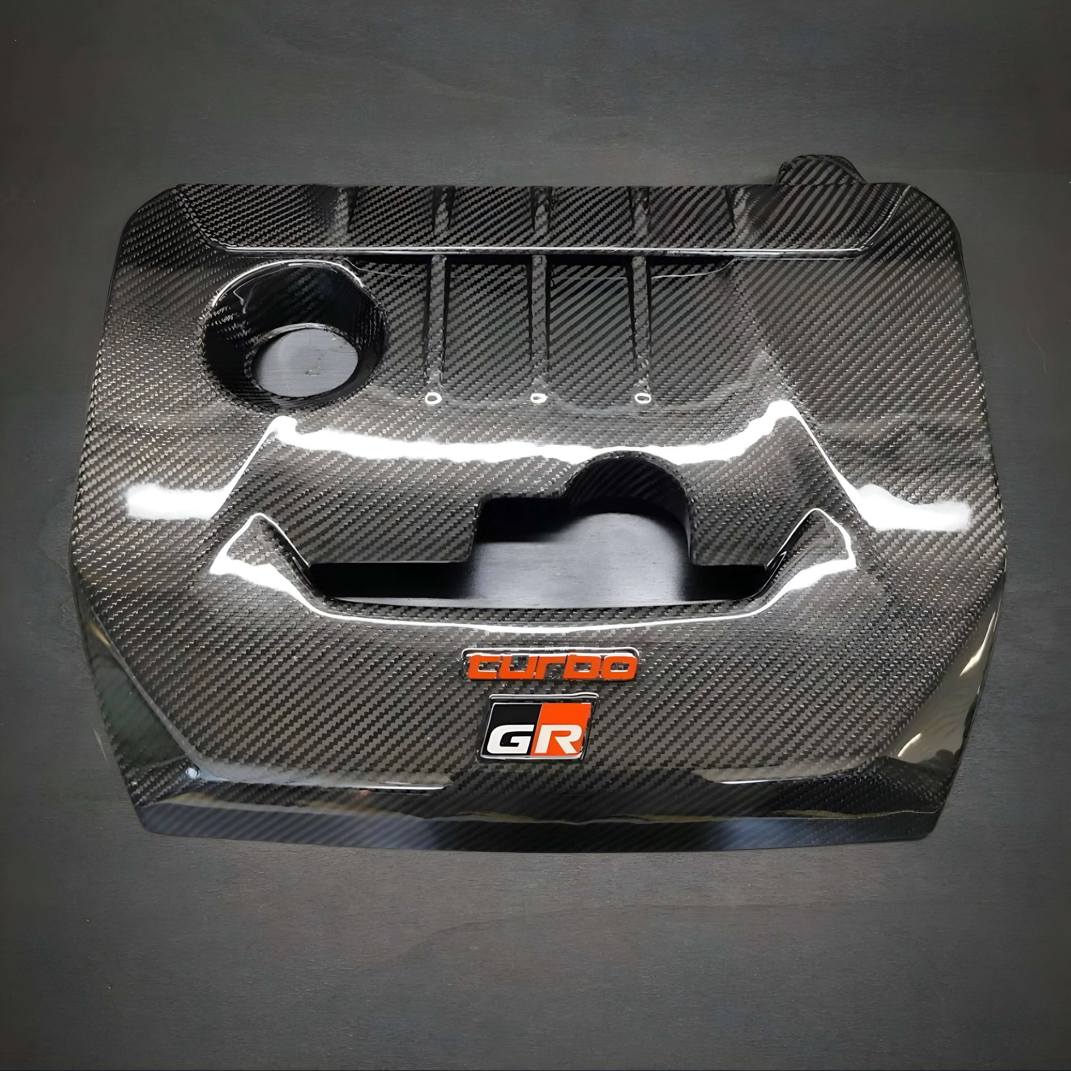 Engine Cover in Prepreg Carbon Fiber - Toyota GR Yaris - RSI c6