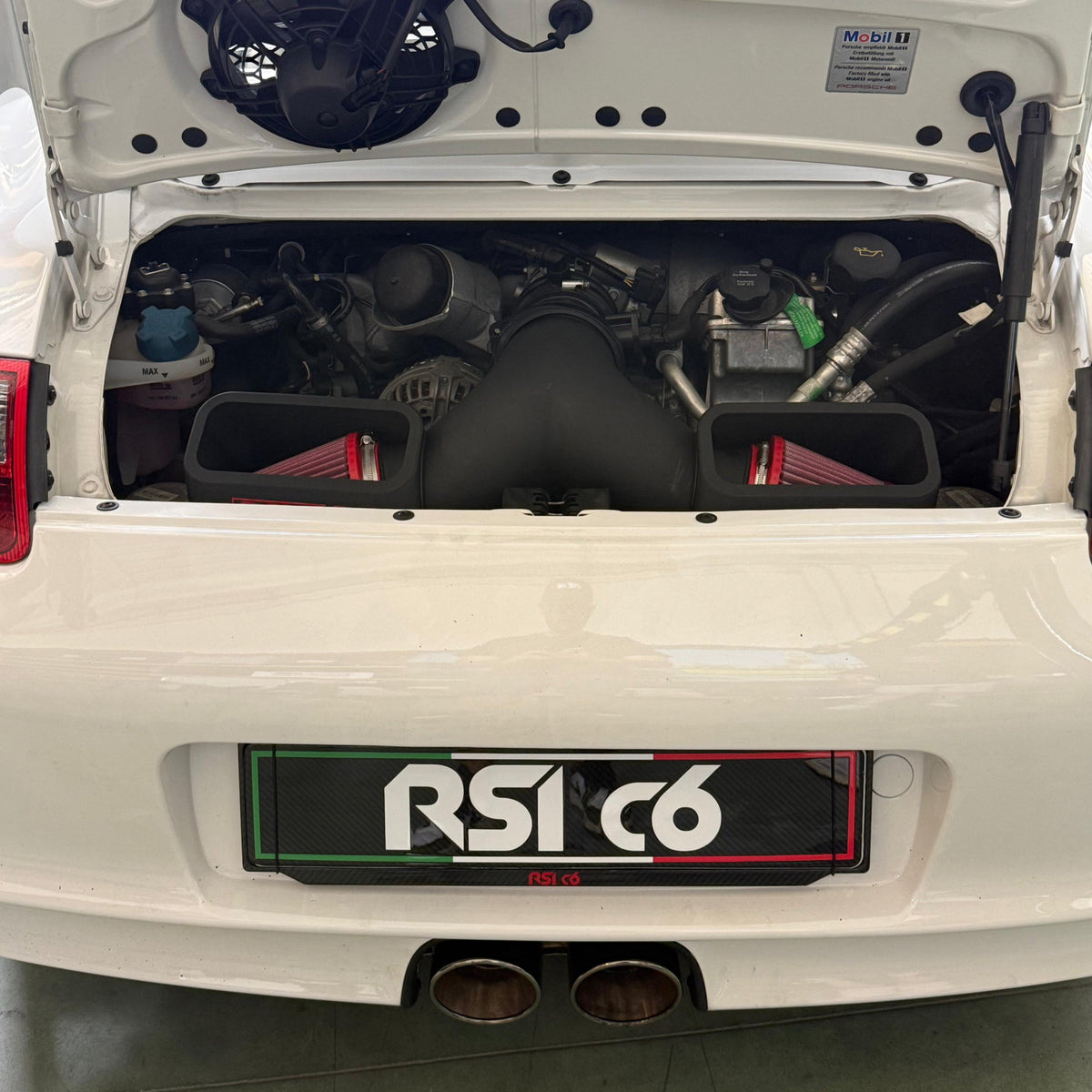 PORSCHE 911 GT3 (997) - Intake in Carbon Fiber by RSI c6