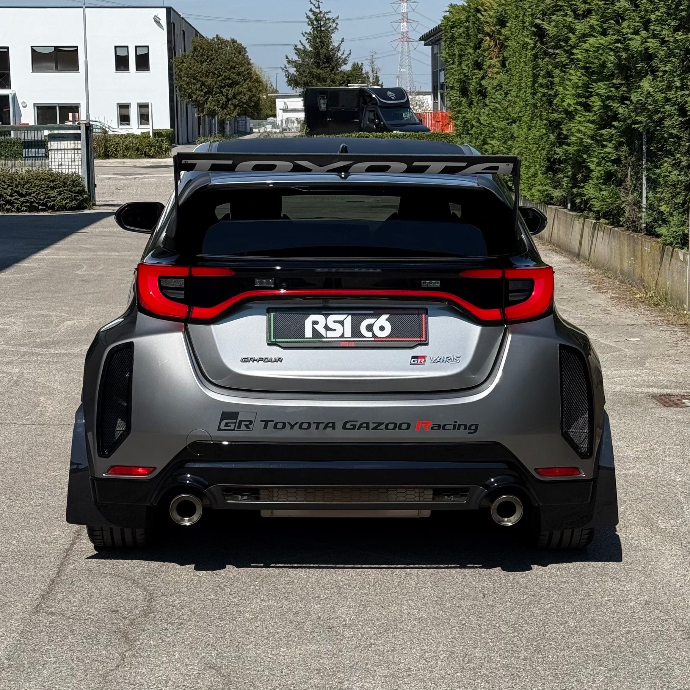 Rear Bumper Air Duct in Carbon Fiber - Toyota GR Yaris mk1 & mk2