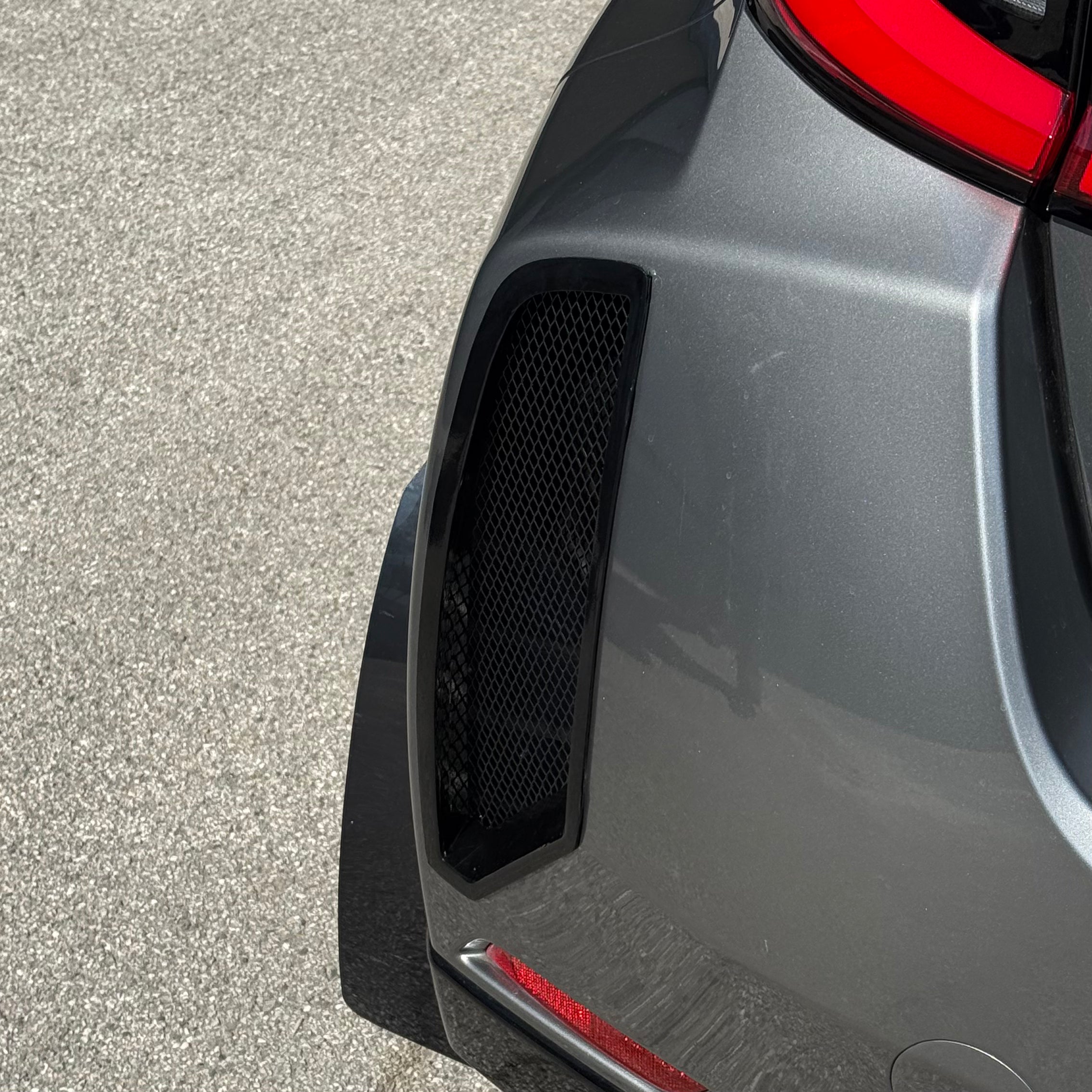 Rear Bumper Air Duct in Carbon Fiber - Toyota GR Yaris mk1 & mk2