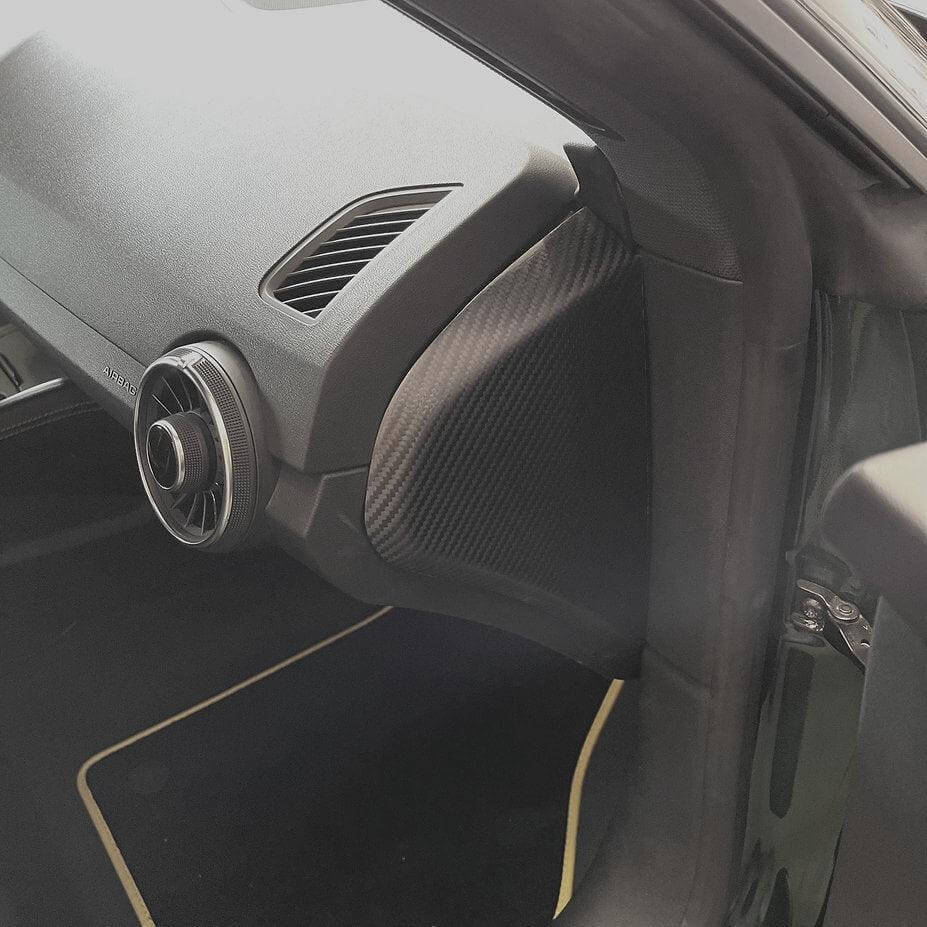 Dash Side Cover in Carbon Fiber - Audi TT / TTS / TT RS 8S Mk3 - RSI c6