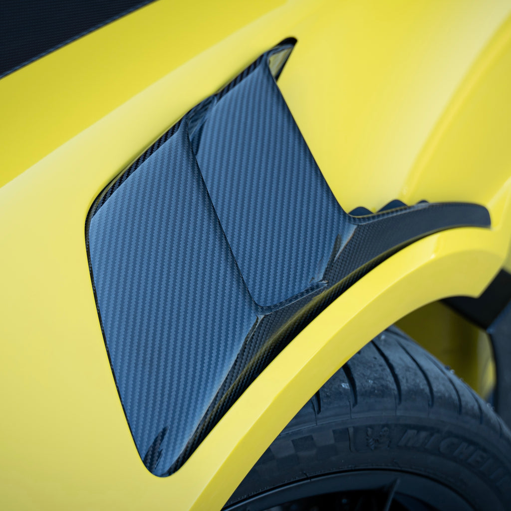 Fender Vents in Carbon Fiber for PORSCHE 911 GT3 RS (992) by RSI c6