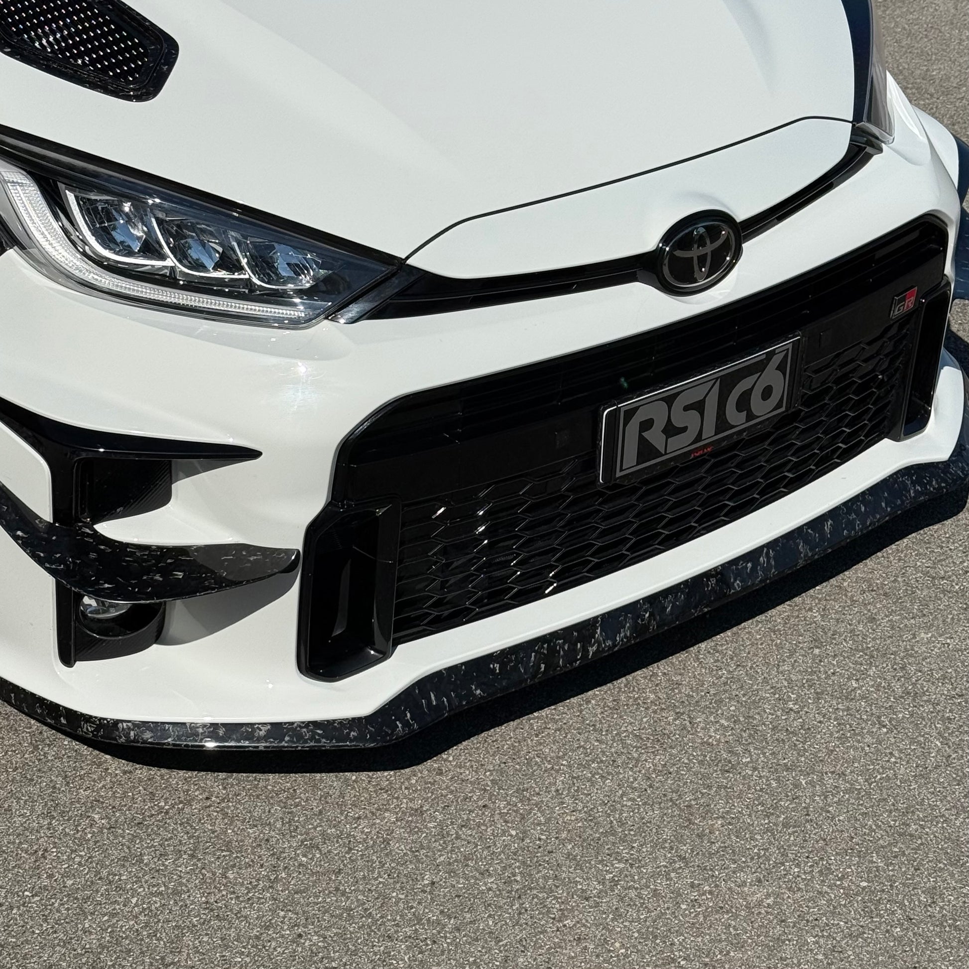 Front Lip in Forged Carbon for Toyota GR Yaris mk1 by RSI c6