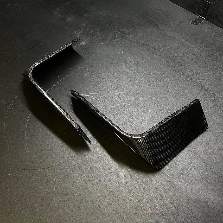 Front Bumper Fins Canards Splitter in Carbon Fiber - AUDI TT RS Pre FL - RSI c6