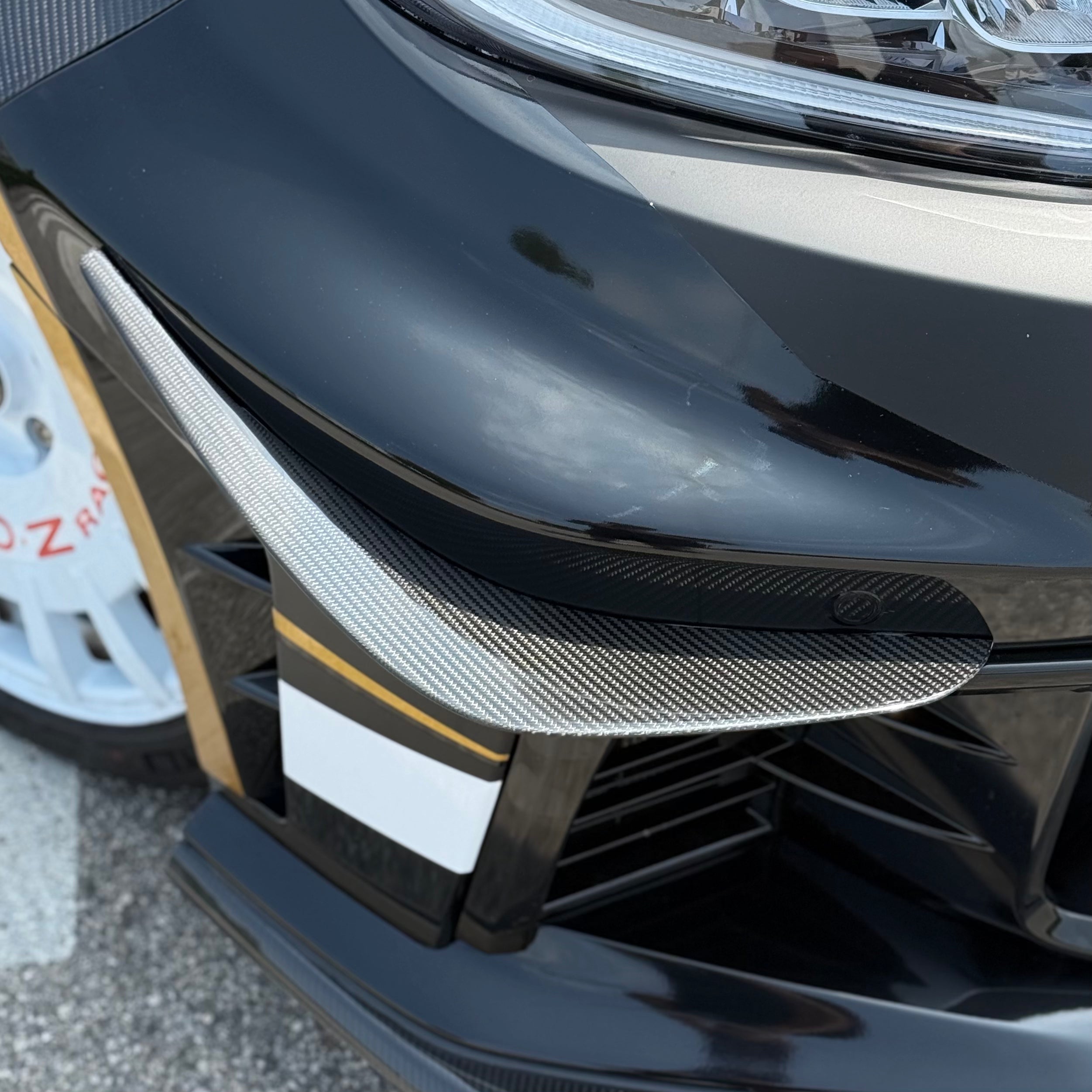 Front Bumper Canard Set in Prepreg Carbon Fiber for Toyota GR Yaris mk2 by RSI c6