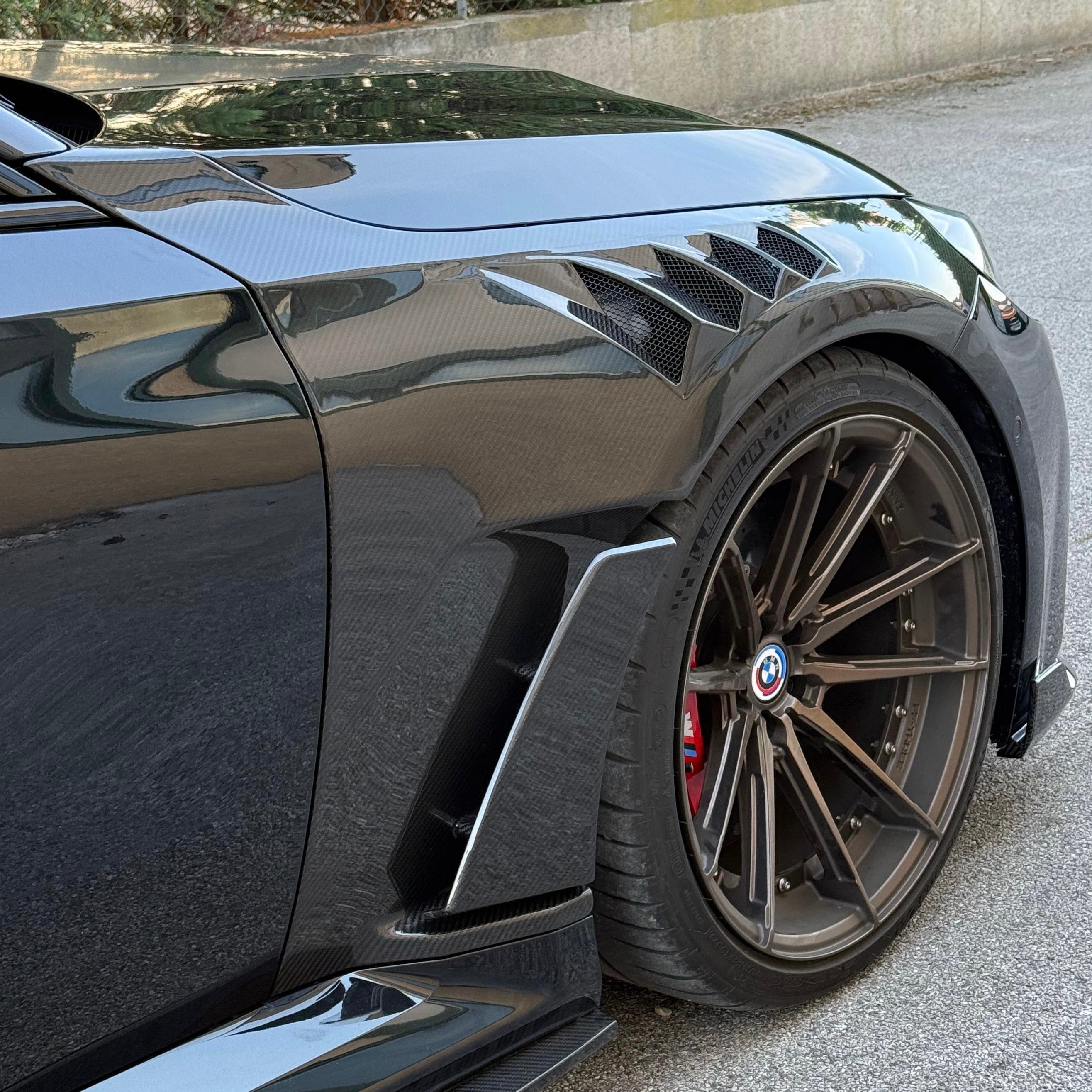 Front Vented Fenders in Carbon Fiber for BMW G87 M2 by RSI c6