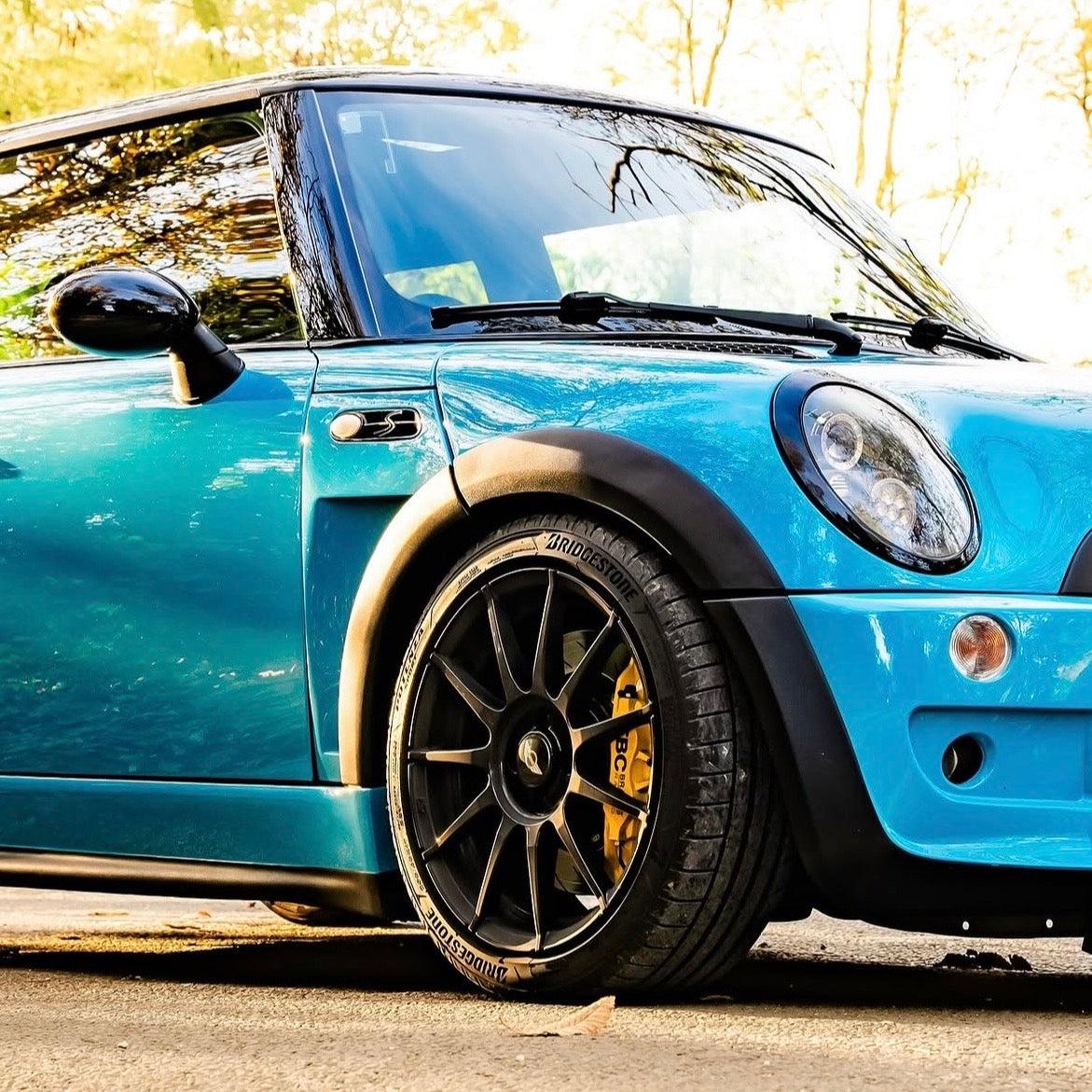Front Vented Fenders in Carbon Fiber for MINI R50 / R52 / R53 by RSI c6