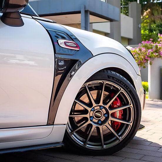 Front Fender Vented in Carbon Fiber - MINI F55 / F56 / F57 / GP3