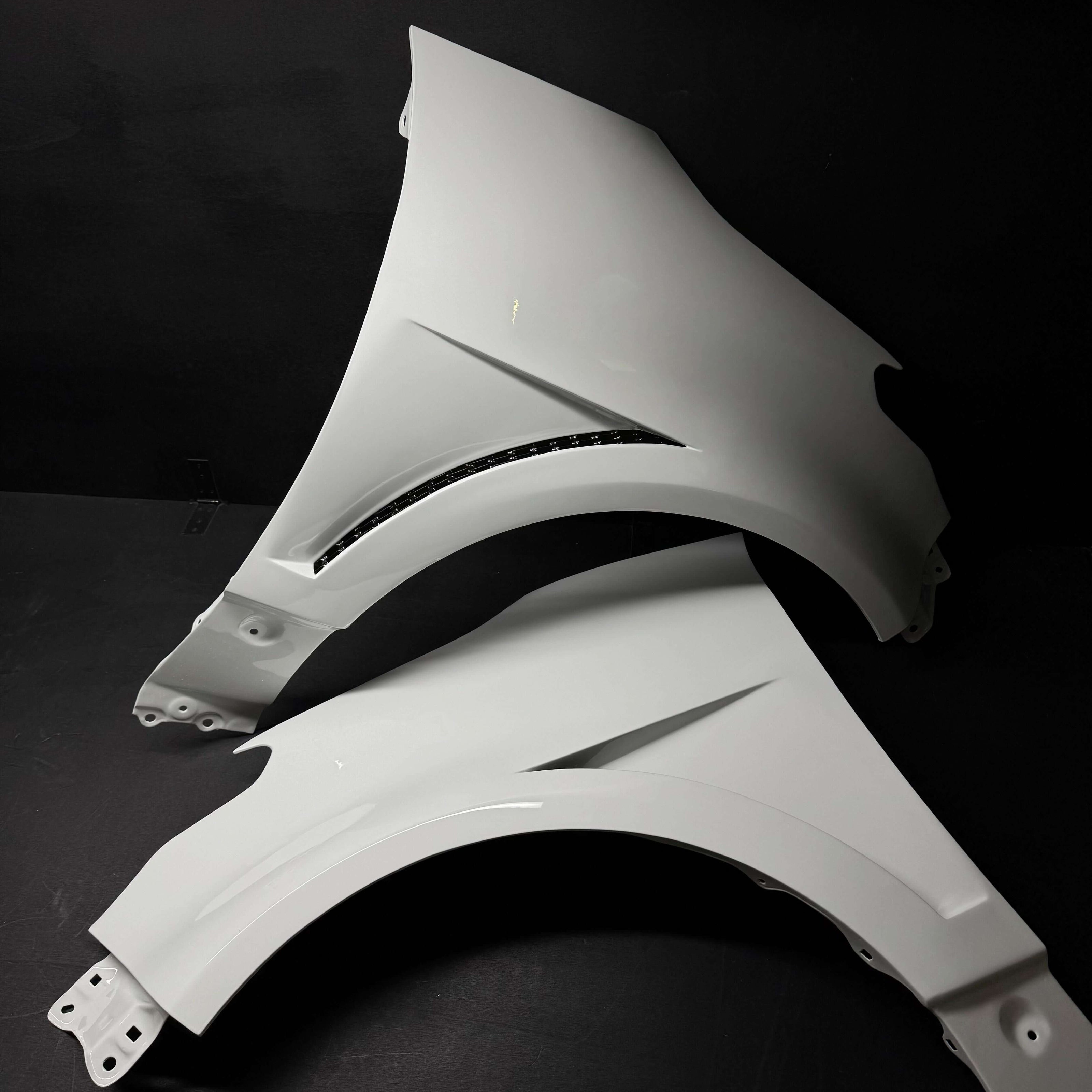 Front Vented Fenders in Carbon Fiber color 040 Super white - Toyota GR Yaris - RSI c6