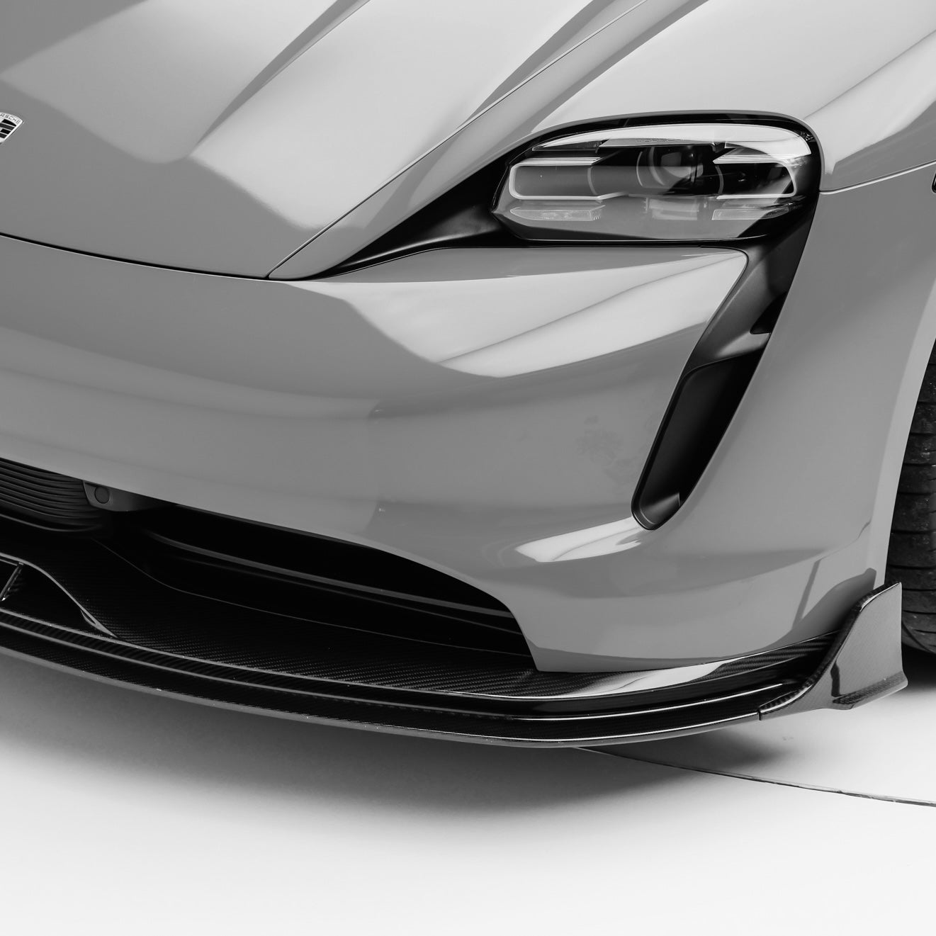 Front Lip in Carbon Fiber for PORSCHE Taycan by RSI c6