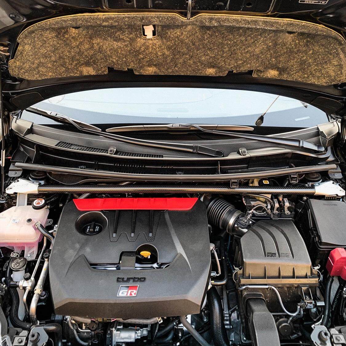 Front Strut Bar in Prepreg Carbon Fiber - Toyota GR Yaris - RSI c6