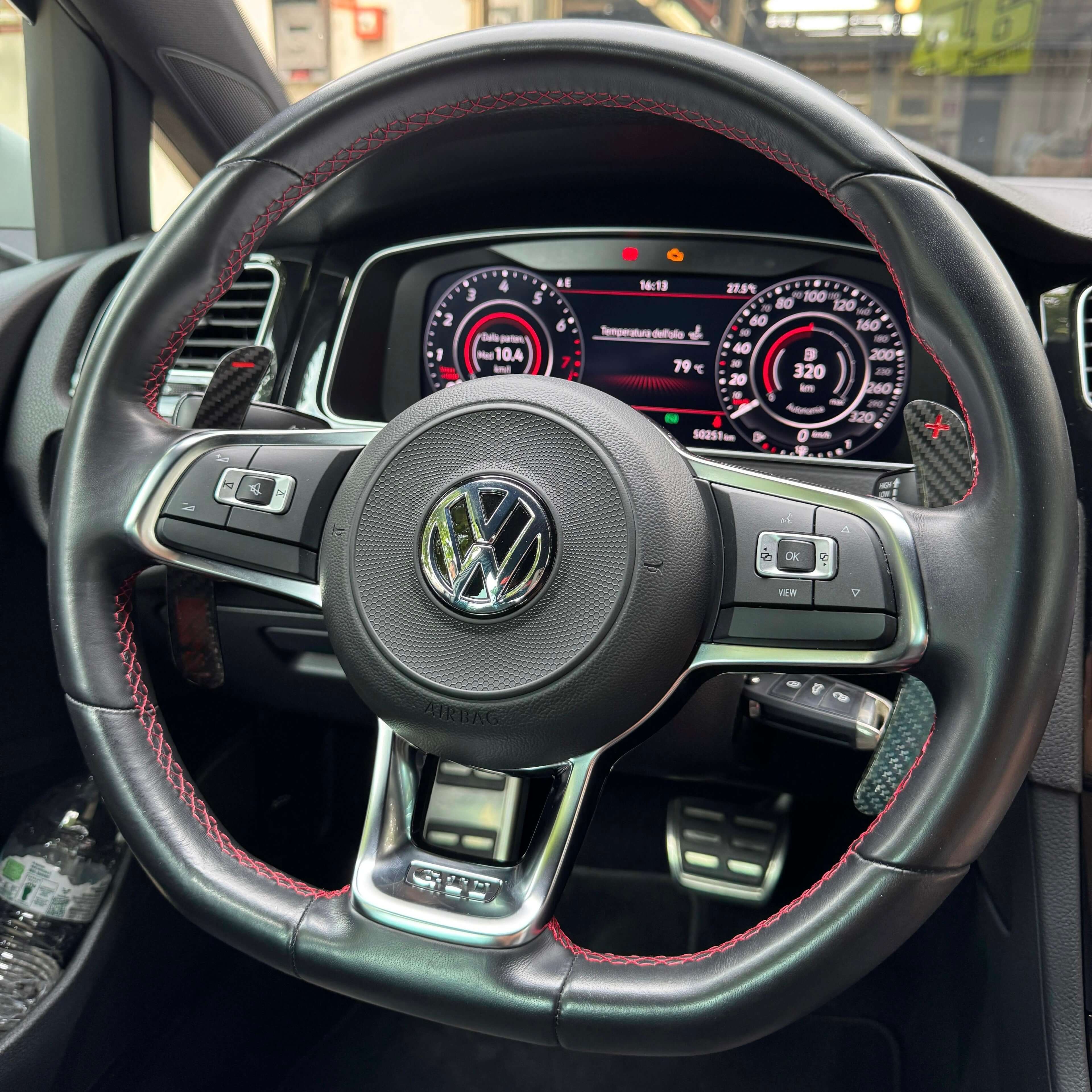 Magnetic Paddle Shift in Carbon Fiber/Forged Carbon for VOLKSWAGEN GOLF 7 / 7.5 by RSI c6