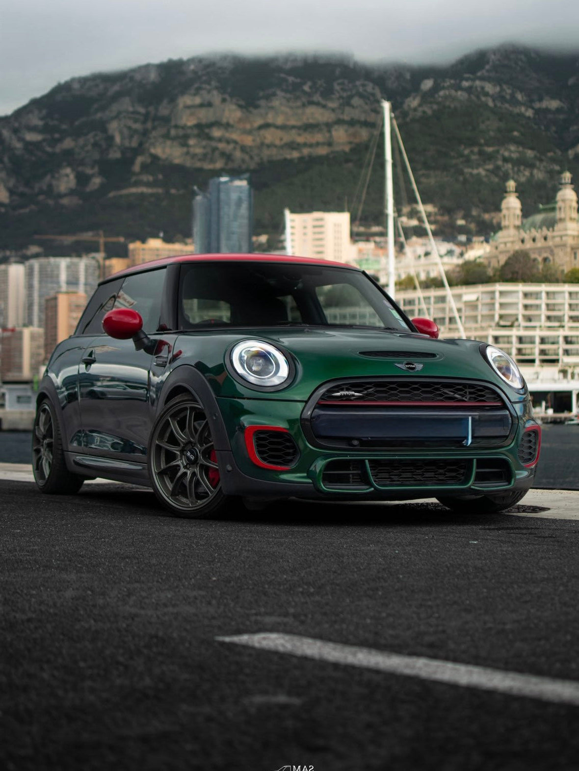 The original MINI Cooper S JCW that will be transfromed with RSI c6 carbon fiber body kits