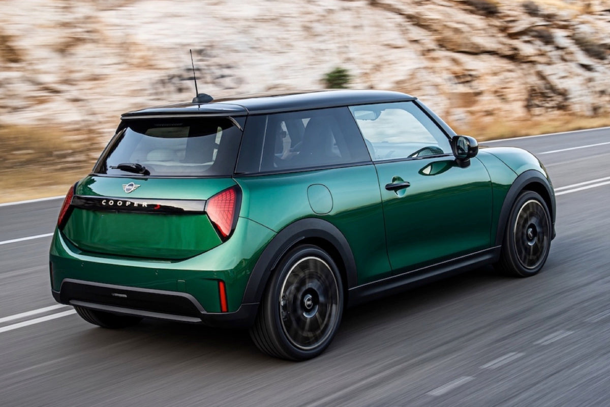 Carbon Fiber Body kit for MINI F66 with diffuser, ducktail, sides skirts, front lip and more by RSI c6