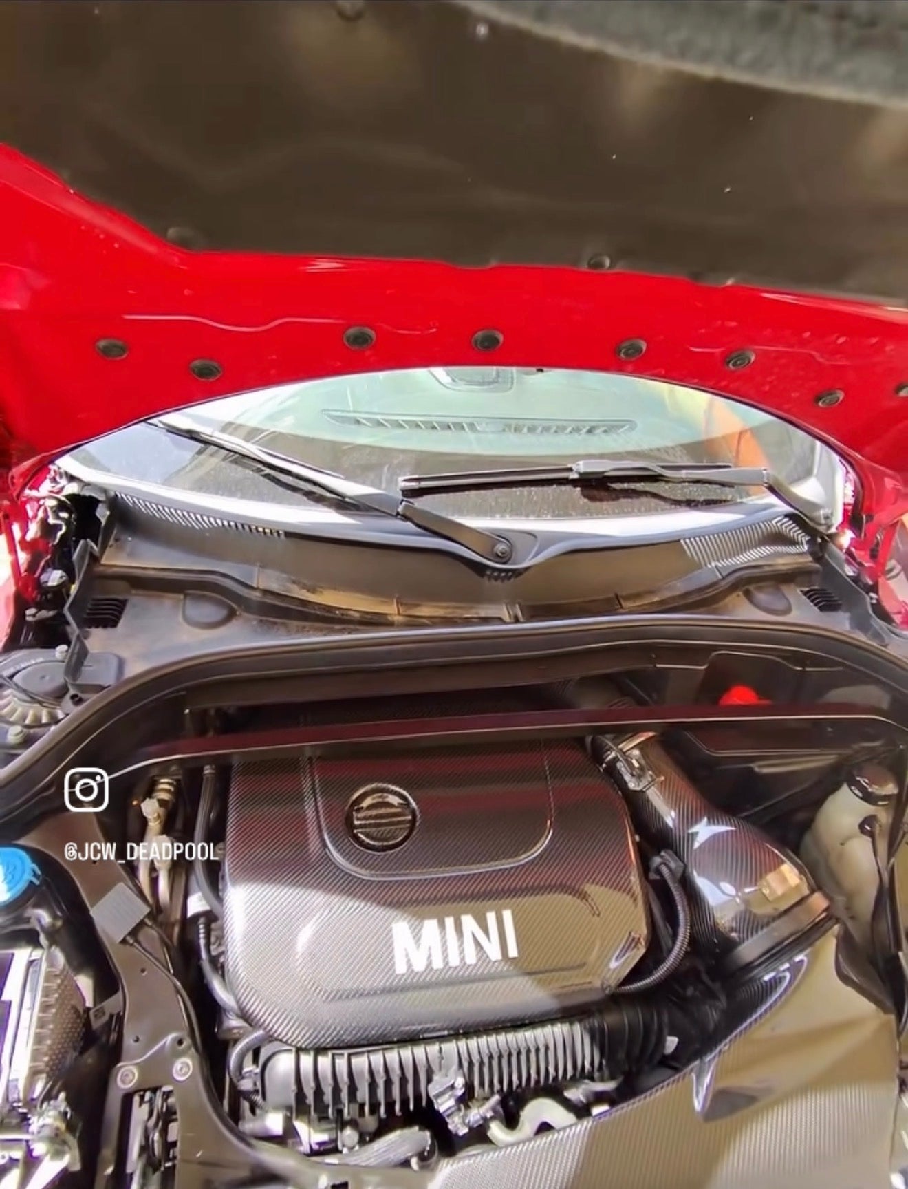 Engine Cover in Prepreg Carbon Fiber for  MINI JCW LCI F54 / F55 / F56 / F57 / F60 / GP3 by RSI c6