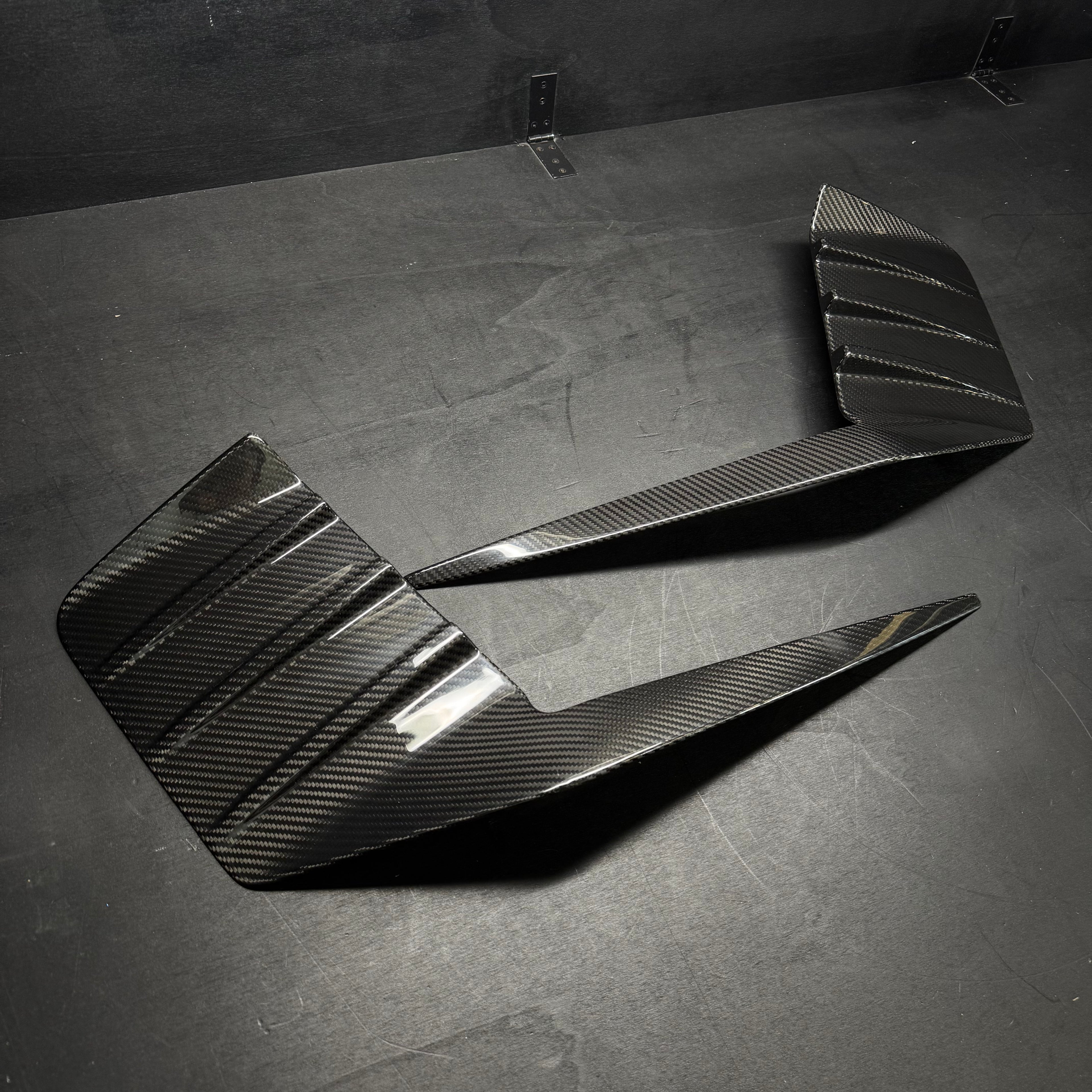 Rear Air Bumper Insert in Carbon Fiber - BMW M2 G87 - RSI c6