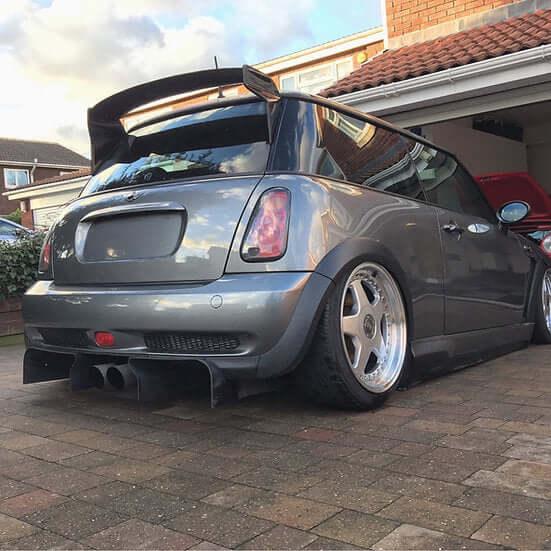 Rear Extractor in Carbon Fiber - MINI R50 / R52 / R53 / R56 / R57 / R58 / R59 - RSI c6