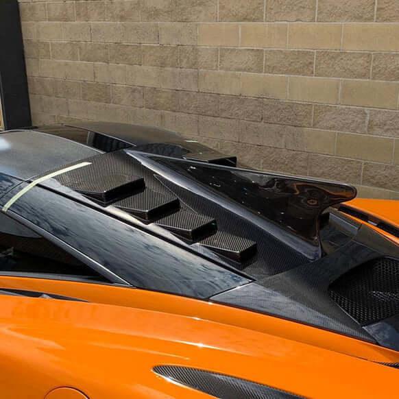 Rear Trunk Fin Shark in Carbon Fiber - MCLAREN 720S - RSI c6