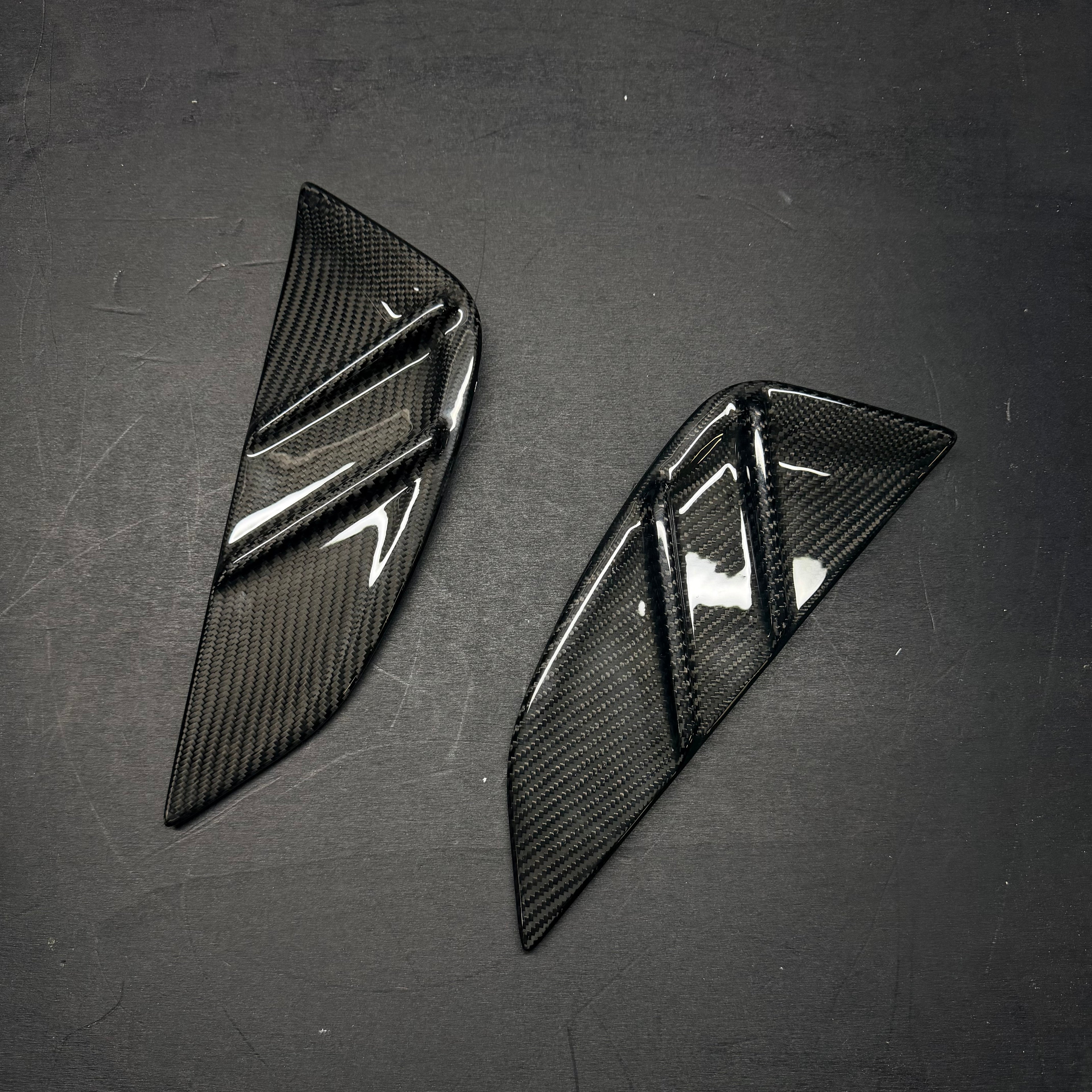 Side Badges in Carbon Fiber for BMW M3 G80/G81 by RSI c6