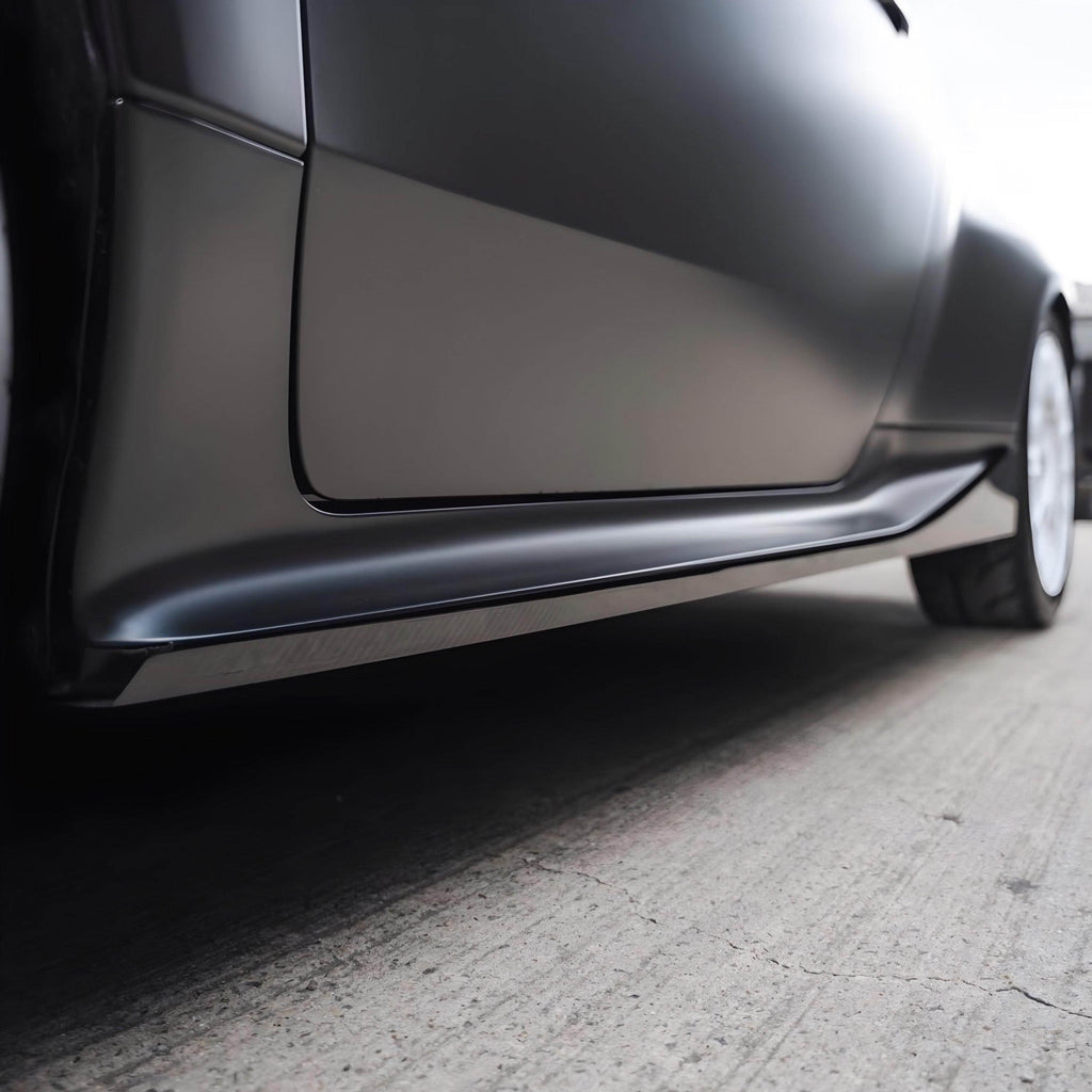 Side Skirts in Pre-preg Carbon Fiber - Toyota GR Yaris - RSI c6