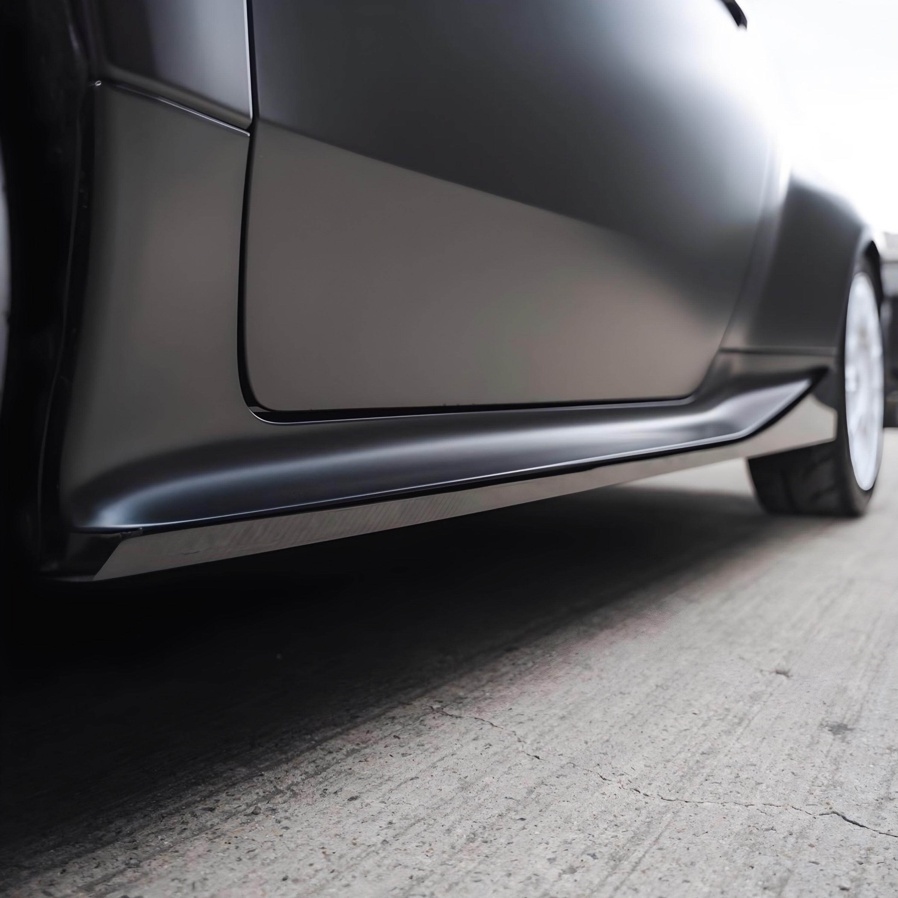 Side Skirts in Pre-preg Carbon Fiber - Toyota GR Yaris - RSI c6