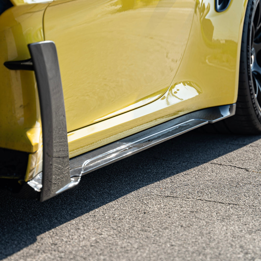 Side Skirts with Uprights in Carbon Fiber for PORSCHE 911 GT3 RS (992) by RSI c6