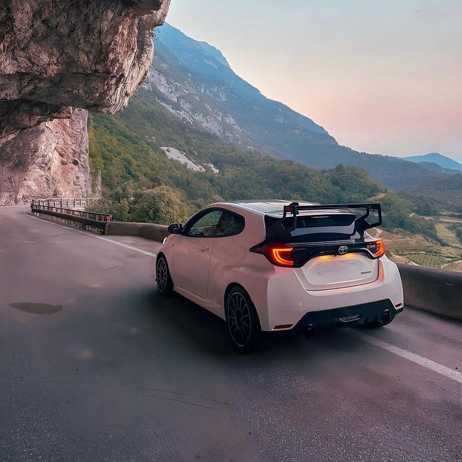 Spoiler in Prepreg Carbon Fiber - Toyota GR Yaris - RSI c6