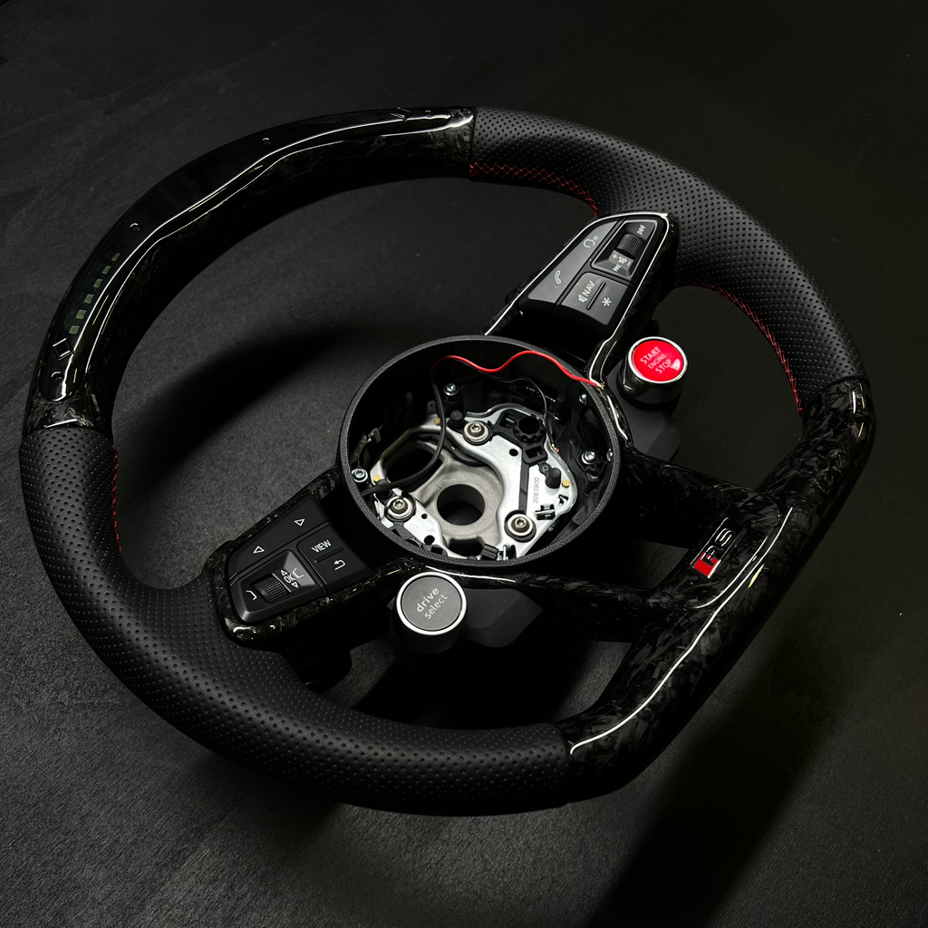 Steering Wheel Custom Carbon or Forged Carbon - AUDI TT 8S Mk3 - RSI c6