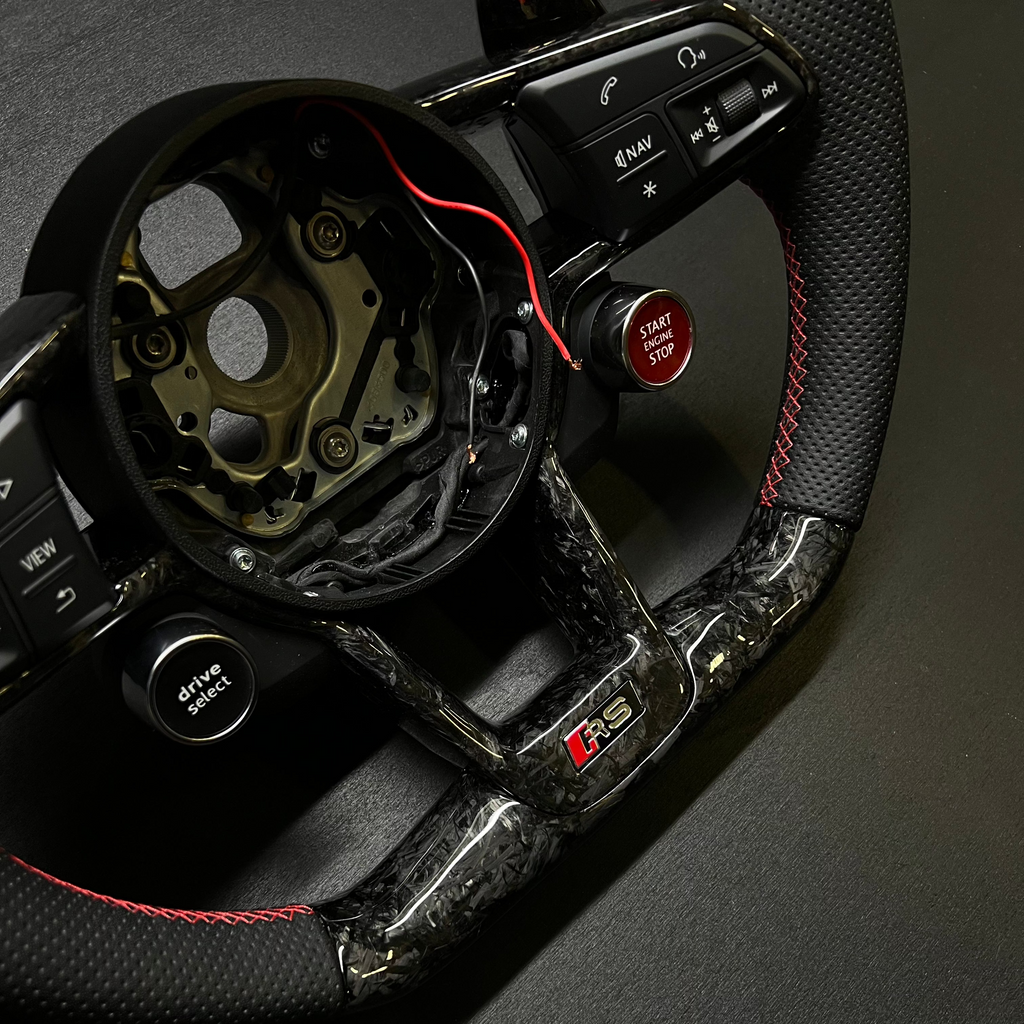 Steering Wheel Custom Carbon or Forged Carbon - AUDI TT 8S Mk3 - RSI c6