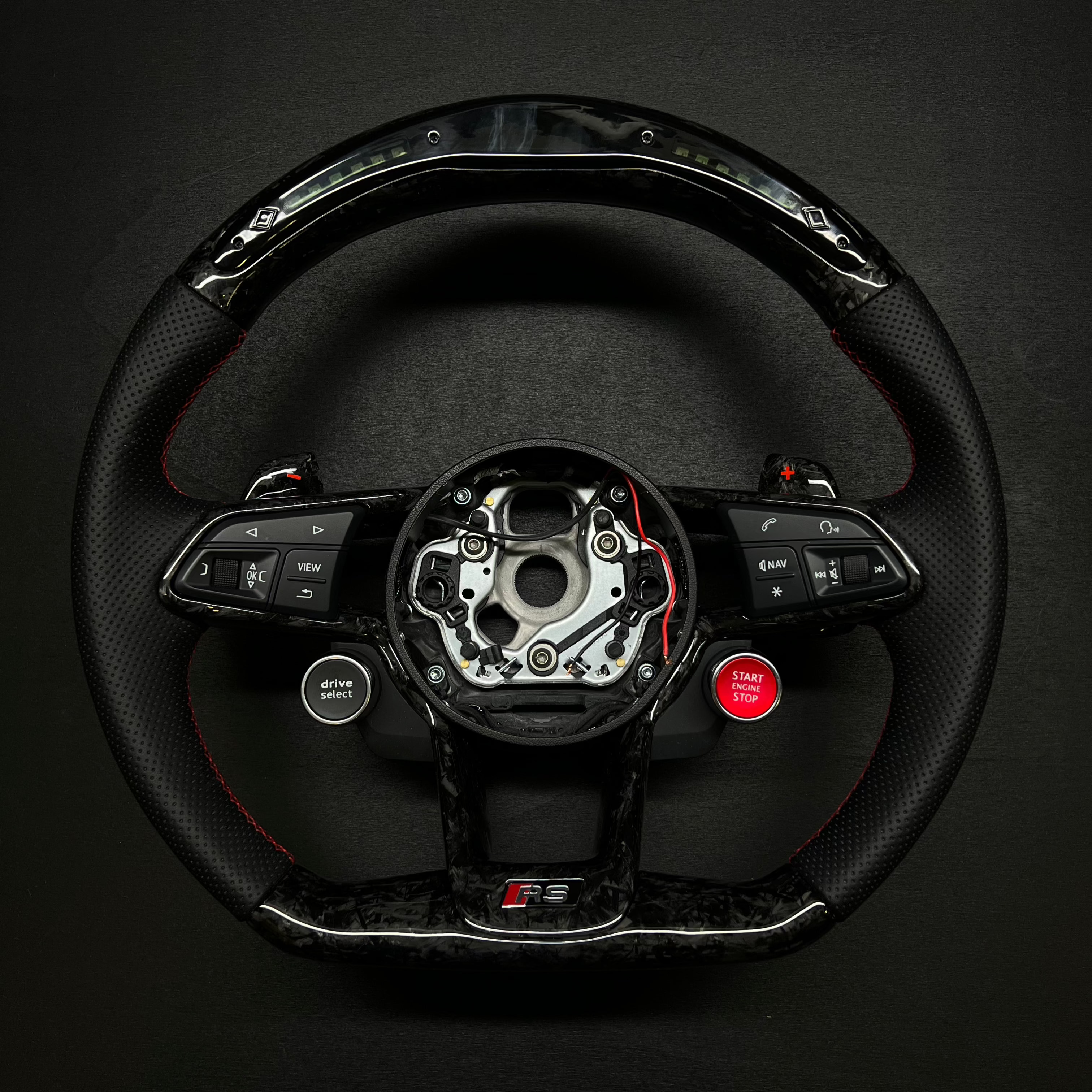 Steering Wheel Custom Carbon or Forged Carbon - AUDI TT 8S Mk3 - RSI c6