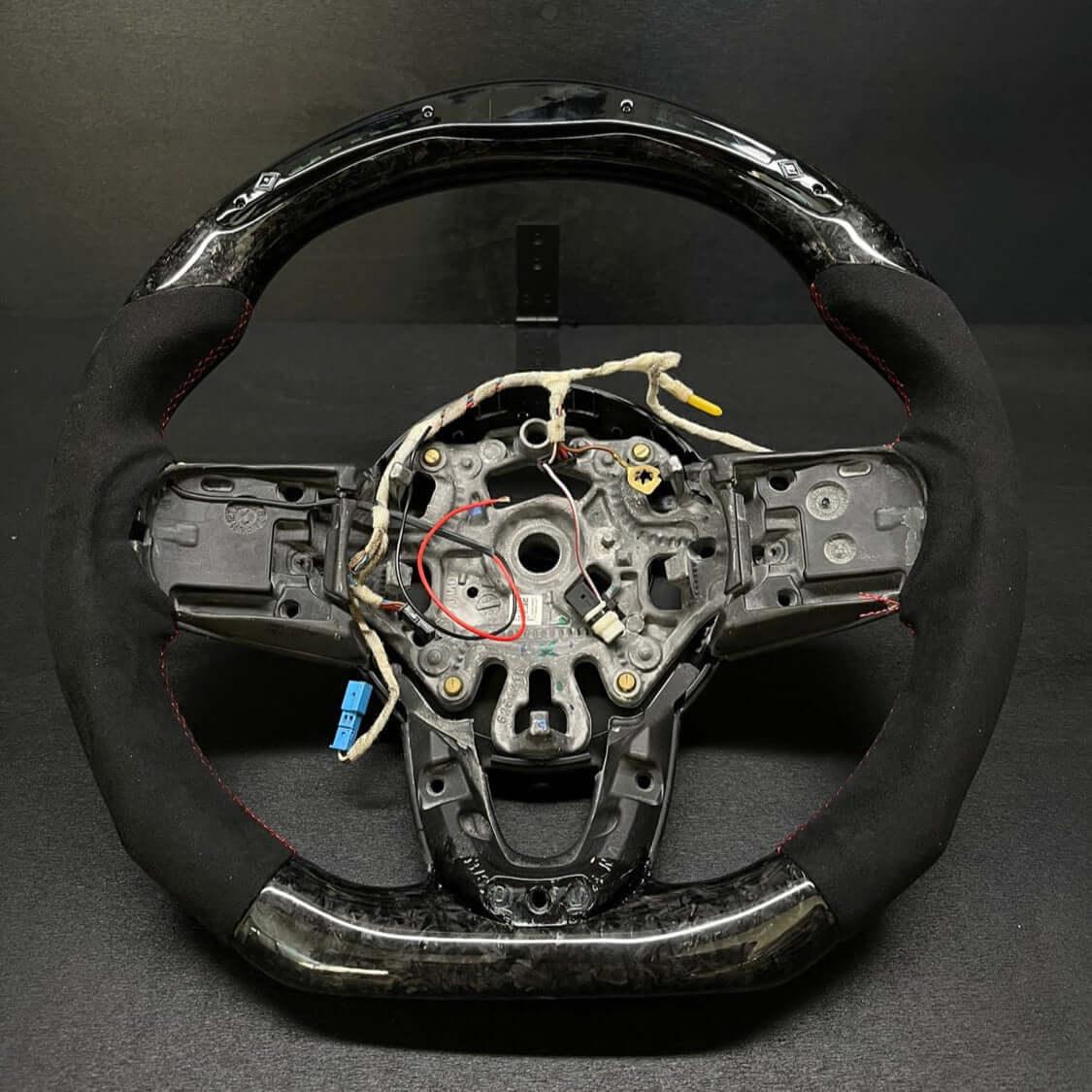 Steering Wheel Custom in Carbon Fiber/Forged Carbon - MINI F54 / F55 / F56 / F57 / F60 - RSI c6
