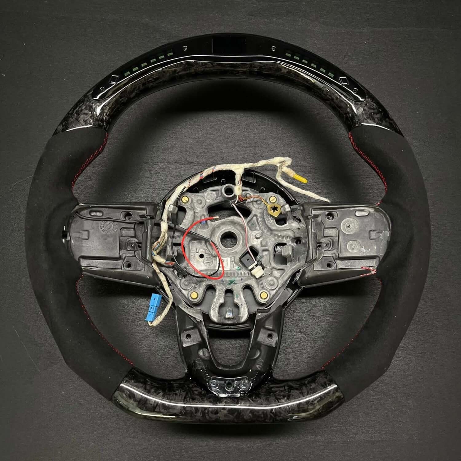 Steering Wheel Custom in Carbon Fiber/Forged Carbon - MINI F54 / F55 / F56 / F57 / F60 - RSI c6