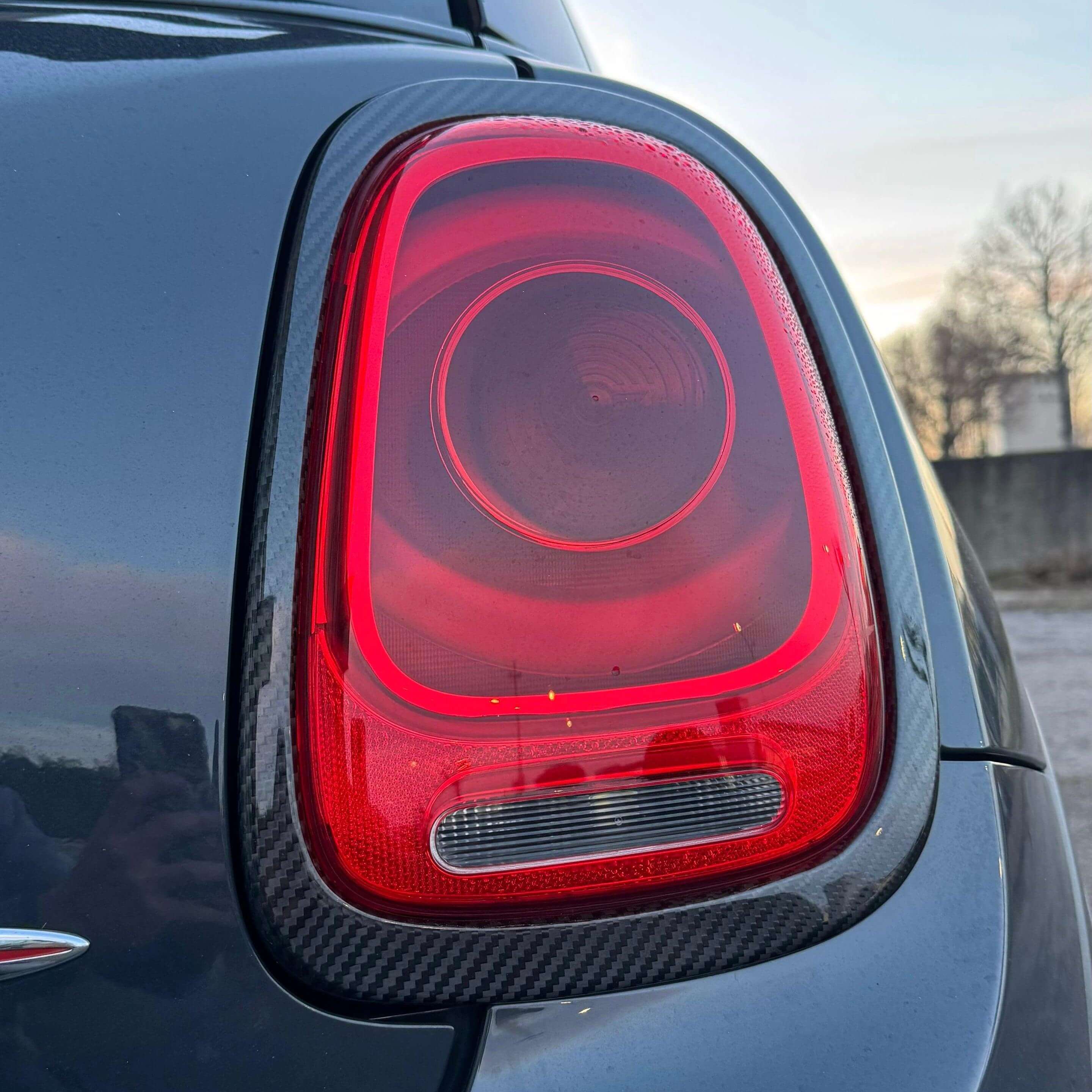 Tail Light Trim in Carbon Fiber - MINI F55 / F56 / F57 / GP3 - RSI c6