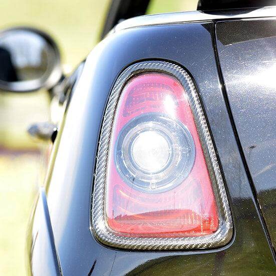 Tail Light Trim in Carbon Fiber - MINI R56 / R57 / R58 / R59 - RSI c6