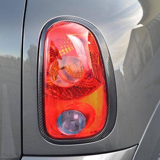 Tail Light Trims in Carbon Fiber - MINI R60 Countryman - RSI c6