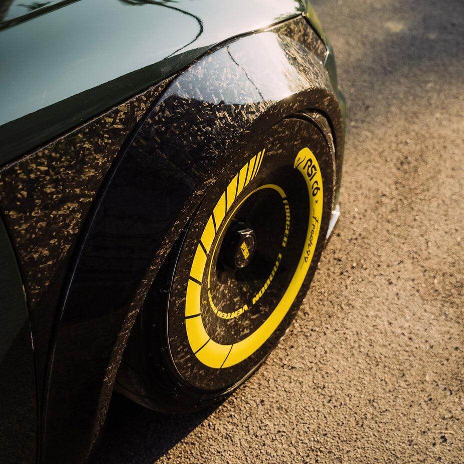 Wide Arches in Forged Carbon Fiber - AUDI TT / TTS / TT RS 8S Mk3 - RSI c6